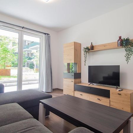 Corvin Modern Two Bedroom Apartment Free Parking بودابست المظهر الخارجي الصورة