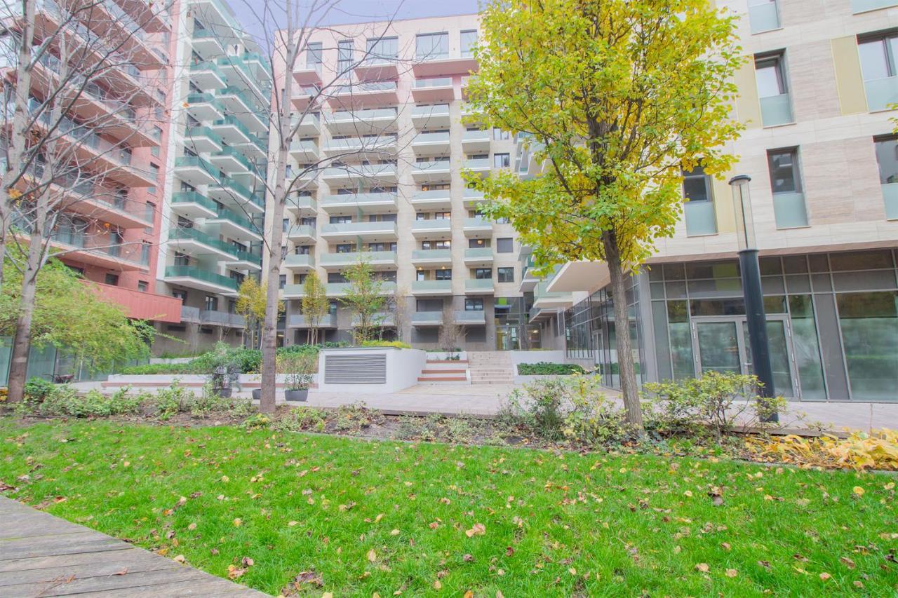 Corvin Modern Two Bedroom Apartment Free Parking بودابست المظهر الخارجي الصورة