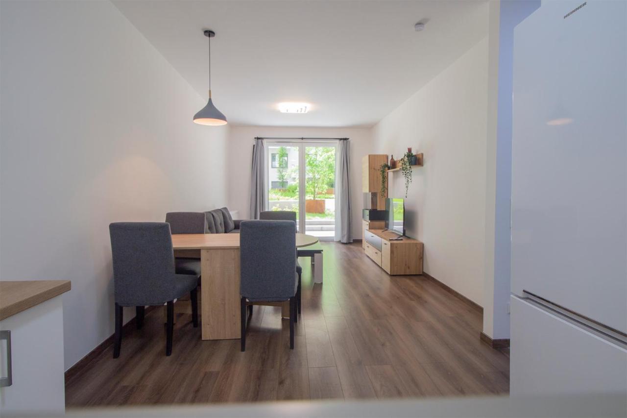 Corvin Modern Two Bedroom Apartment Free Parking بودابست المظهر الخارجي الصورة
