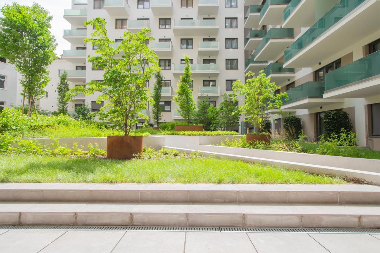 Corvin Modern Two Bedroom Apartment Free Parking بودابست المظهر الخارجي الصورة